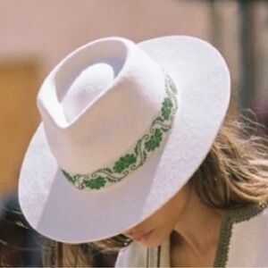 Lack Of Color NWT Ivy Beverly Off White Fedora with Green Vintage Trim